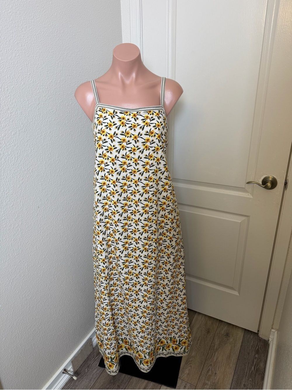Max Studio White Maxi Dress with Yellow Floral Print Sz XS
